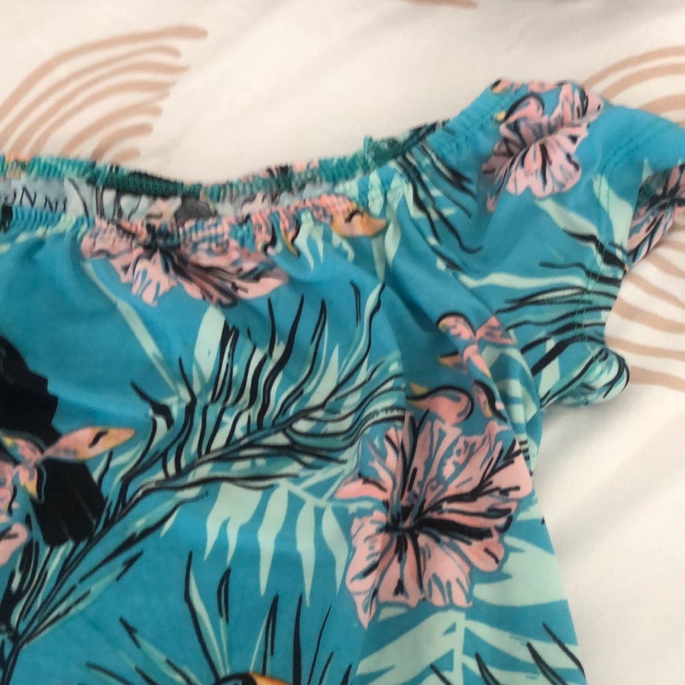 Blouse - Picture 2 of 2